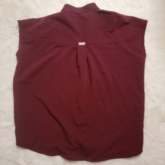 figs Rafaela Oversized Scrub Top™ Burgundy XS - Picture 7 of 10